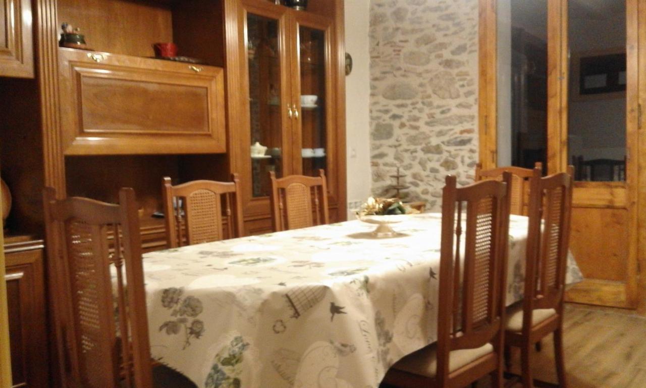 Allotjament Taga Ribes De Freser Buitenkant foto